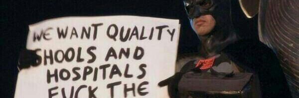 RT @saladinahmed: Batman is cooler in Brazil. http…
