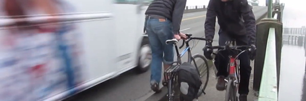 RT @DavidHembrow: Great video of awful infra in Se…