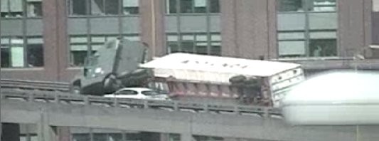 RT @seattledot: A crash is blocking the right lane…