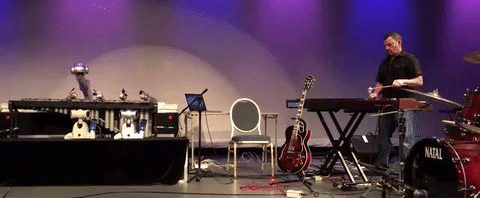 RT @samim: “4-armed robot can improvise music as w…